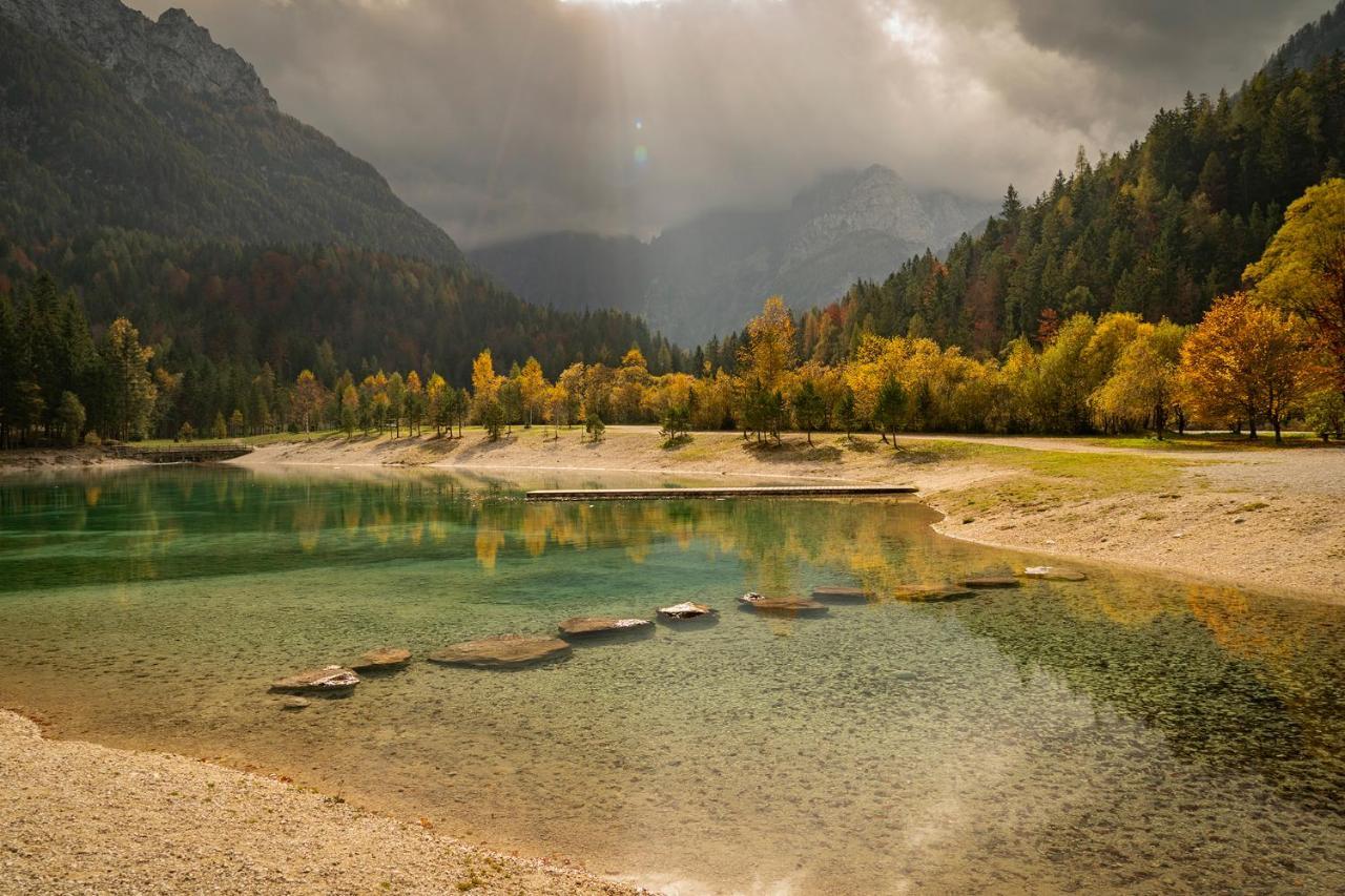 Outstanding Lake View. Кранска гора Екстериор снимка